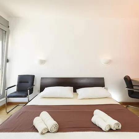 West Coast Penthouse Спліт