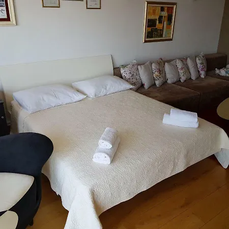 Апартаменты West Coast Penthouse *